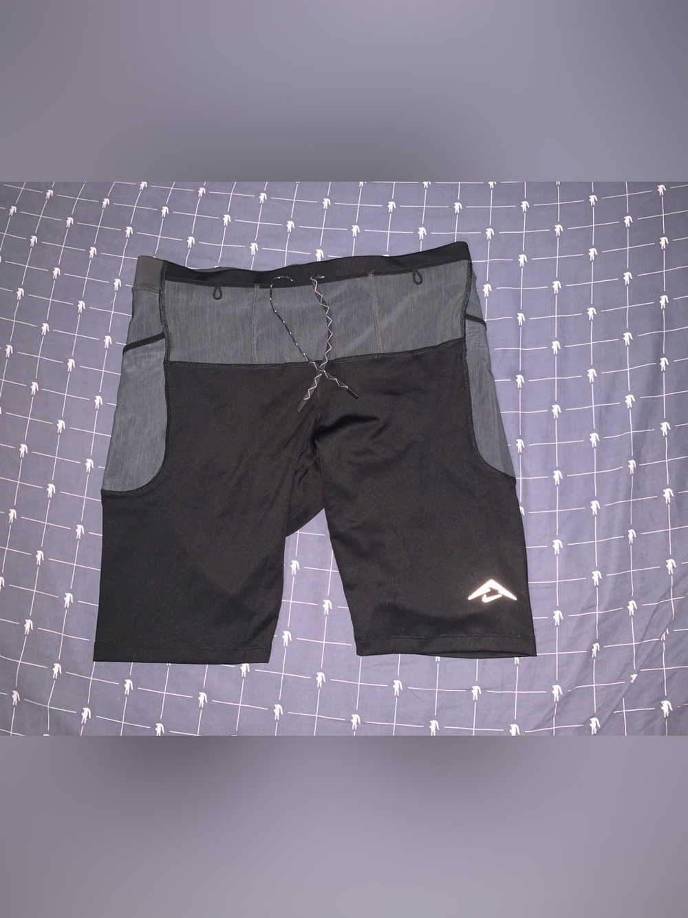 Nike Men's Dri-FIT ADV Lava Loops 1/2-Length Running Tights Size: Large
